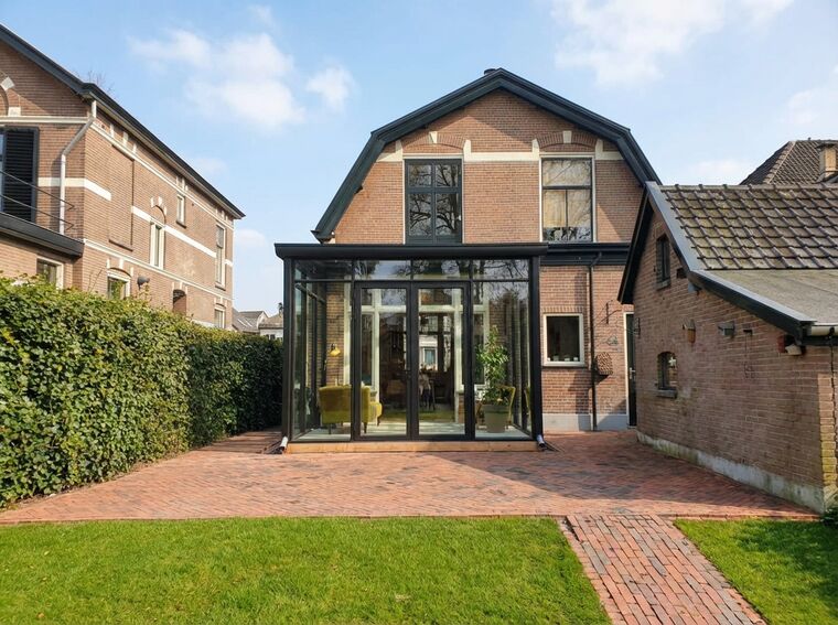 Een serre bouwen in Hemond